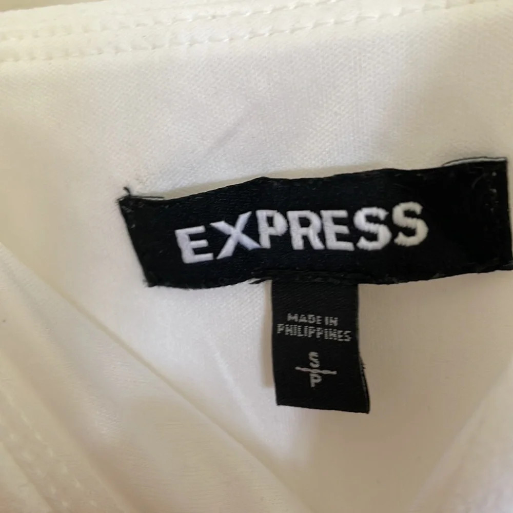 EXPRESS LWD (Little White Dress) 🌹 - Picture 6 of 8